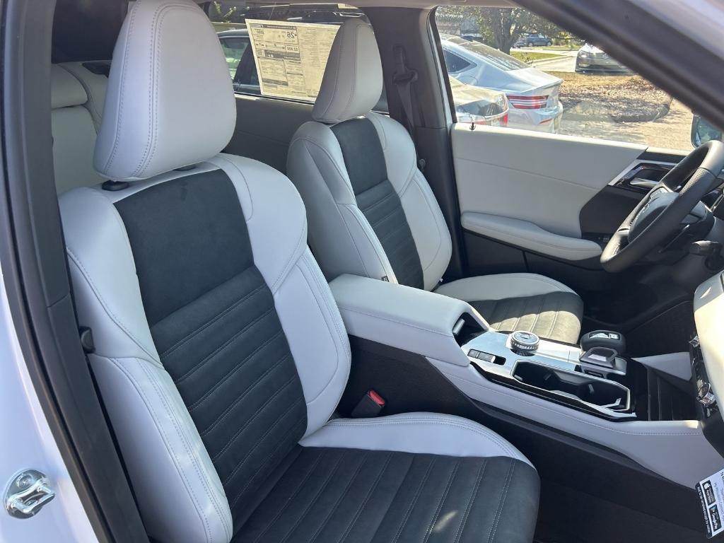 new 2025 Mitsubishi Outlander car, priced at $40,715
