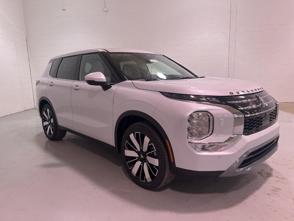 new 2025 Mitsubishi Outlander car, priced at $40,715