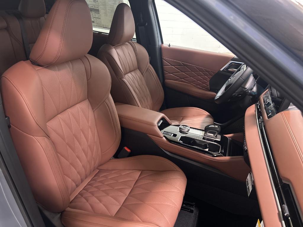 new 2025 Mitsubishi Outlander car, priced at $45,610