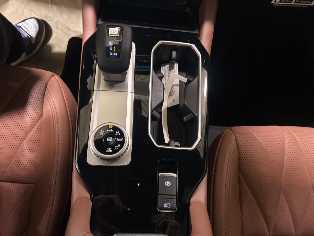 new 2025 Mitsubishi Outlander car, priced at $45,610