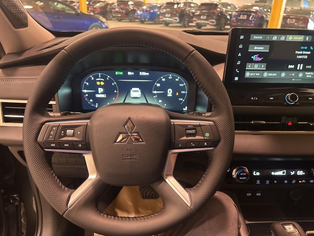 new 2025 Mitsubishi Outlander car, priced at $40,500