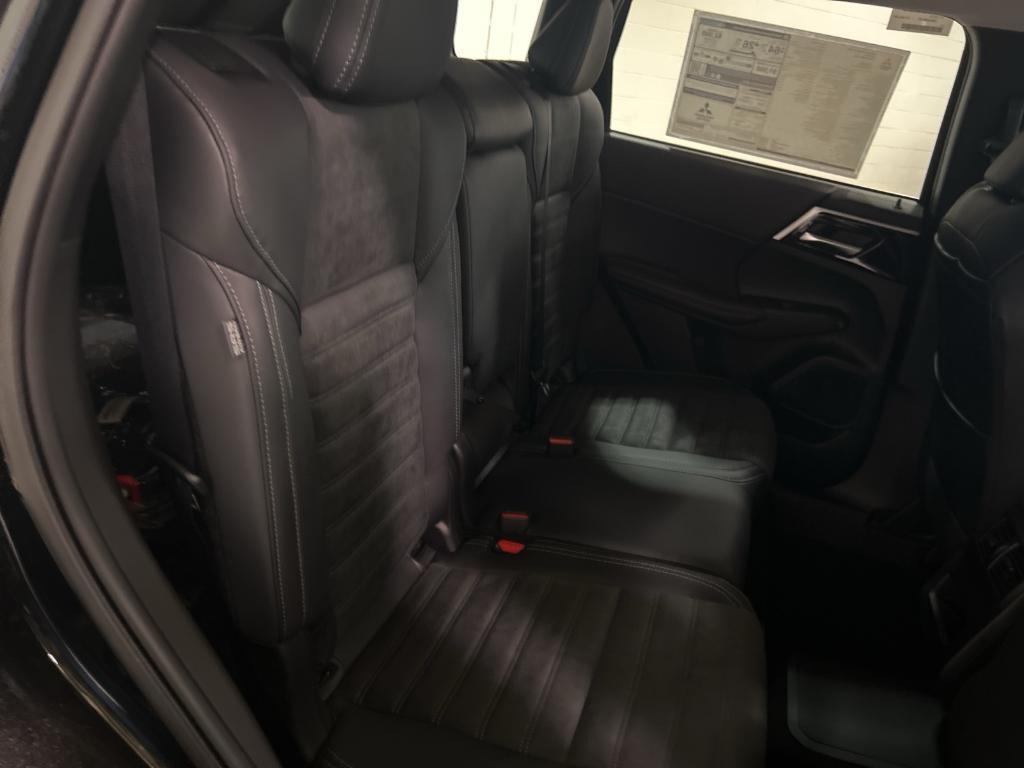 new 2025 Mitsubishi Outlander PHEV car, priced at $47,300