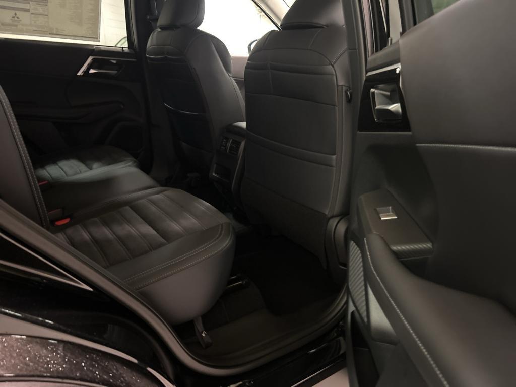 new 2025 Mitsubishi Outlander PHEV car, priced at $47,300