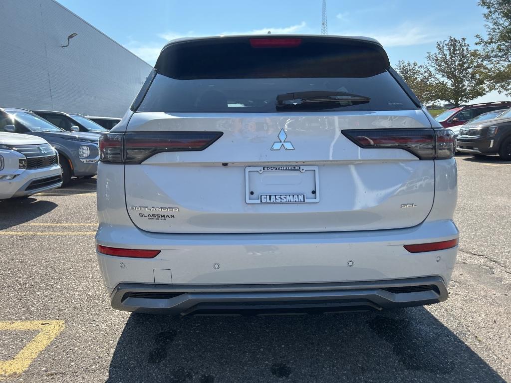 new 2025 Mitsubishi Outlander car, priced at $42,360