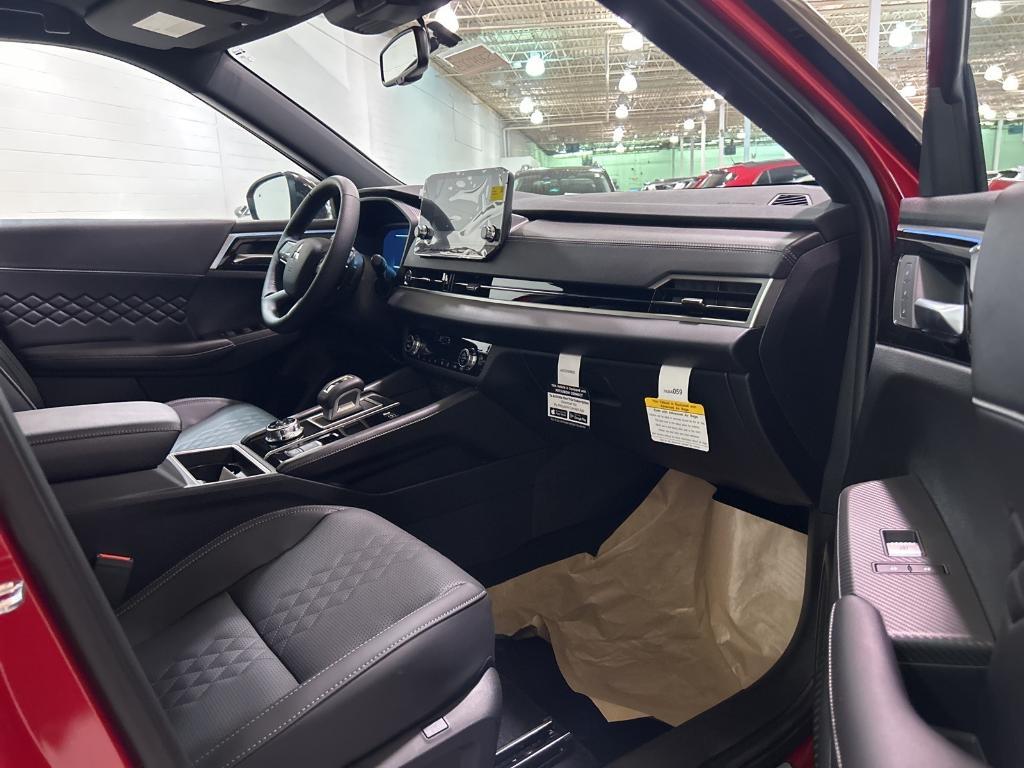 new 2025 Mitsubishi Outlander PHEV car, priced at $51,825