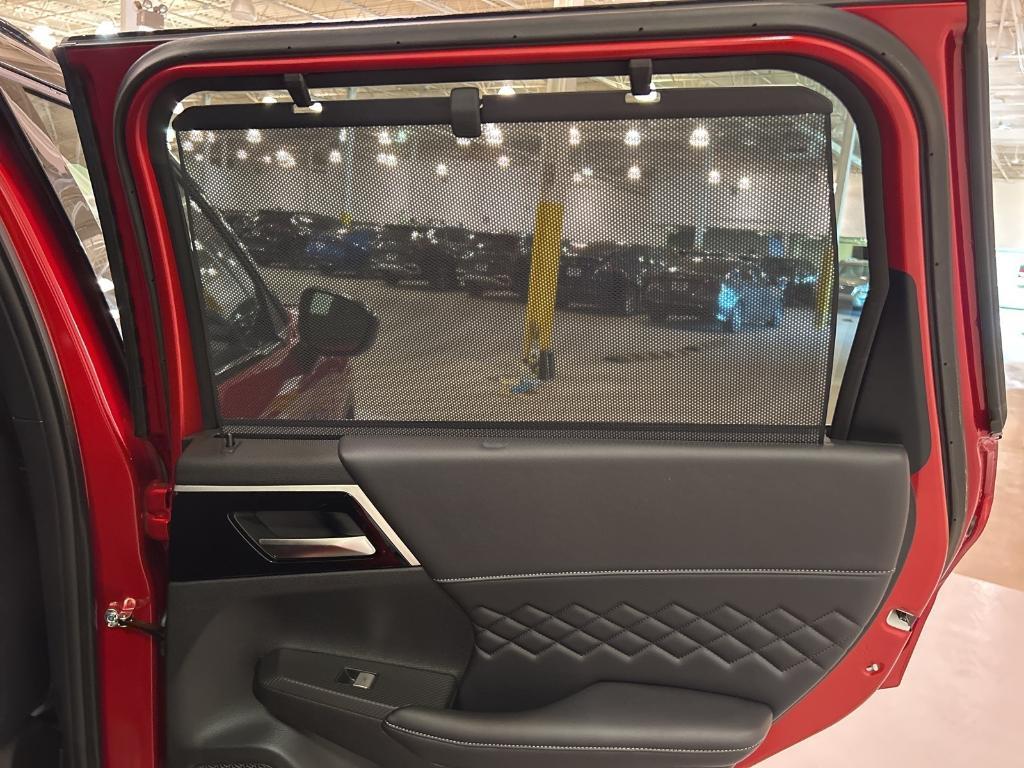 new 2025 Mitsubishi Outlander PHEV car, priced at $51,825