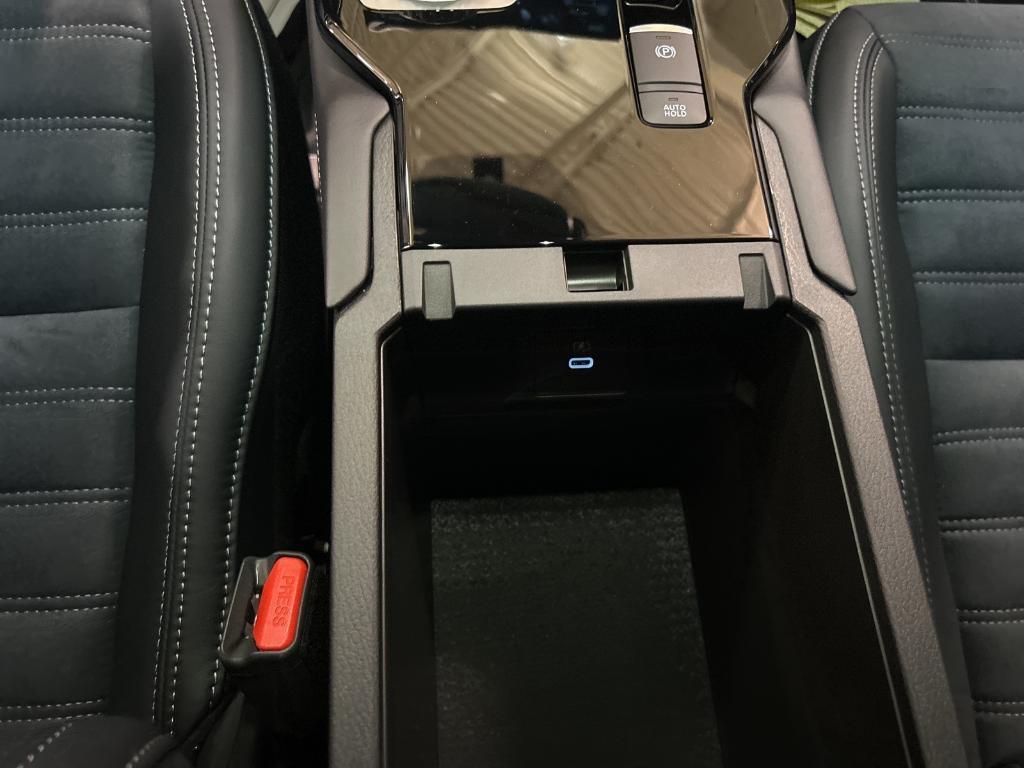 new 2025 Mitsubishi Outlander car, priced at $37,305