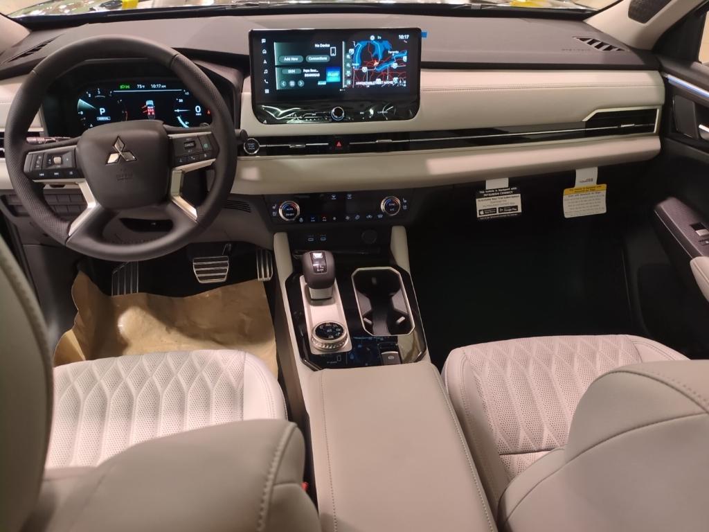new 2025 Mitsubishi Outlander car, priced at $45,590