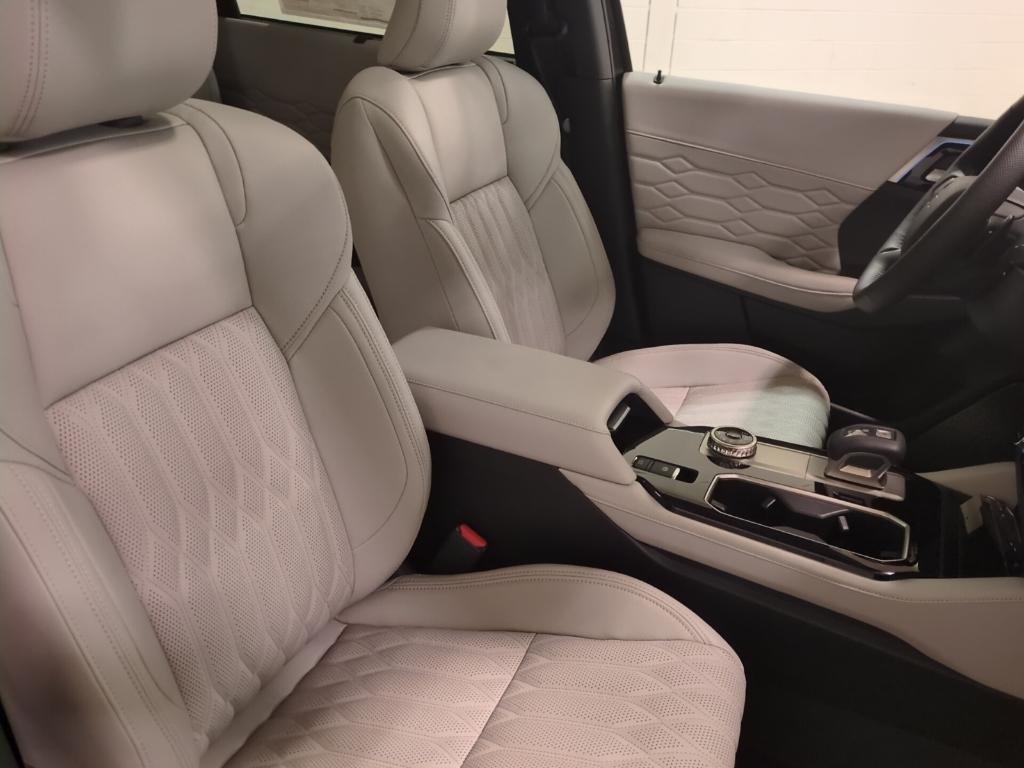 new 2025 Mitsubishi Outlander car, priced at $45,590