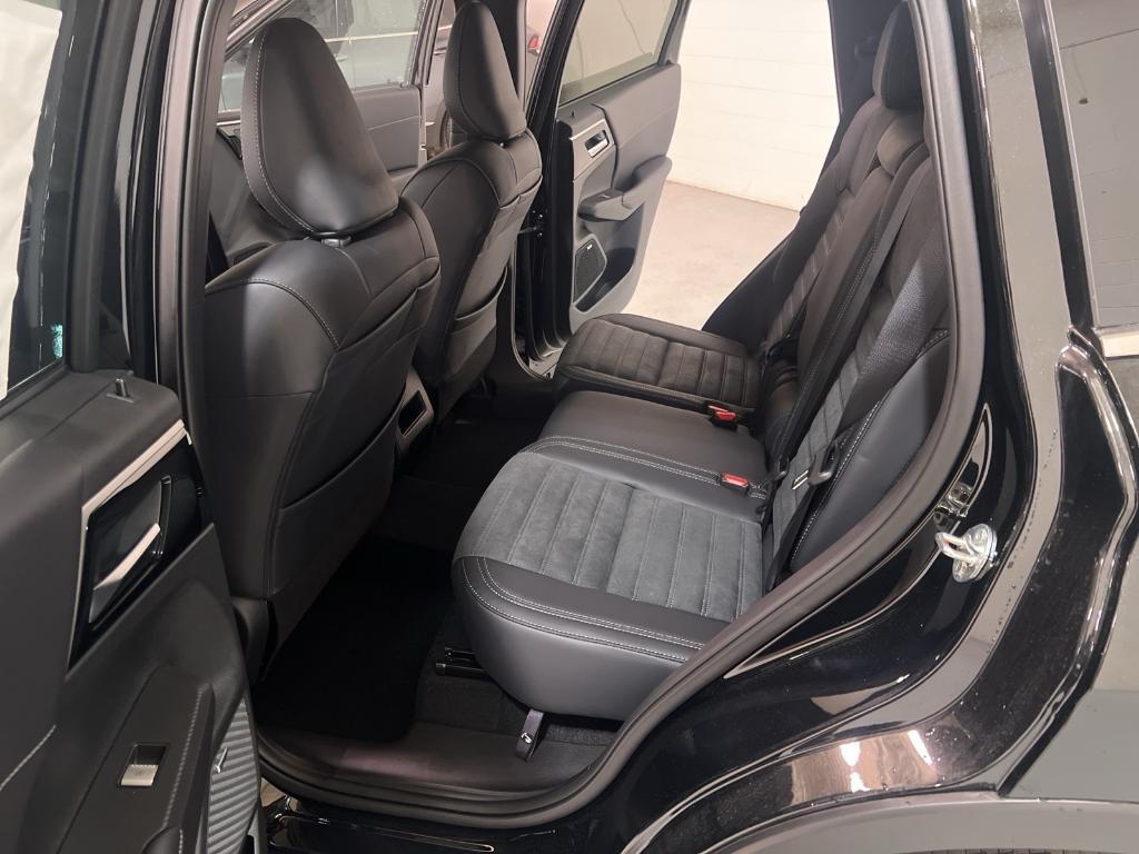 new 2025 Mitsubishi Outlander car, priced at $37,500