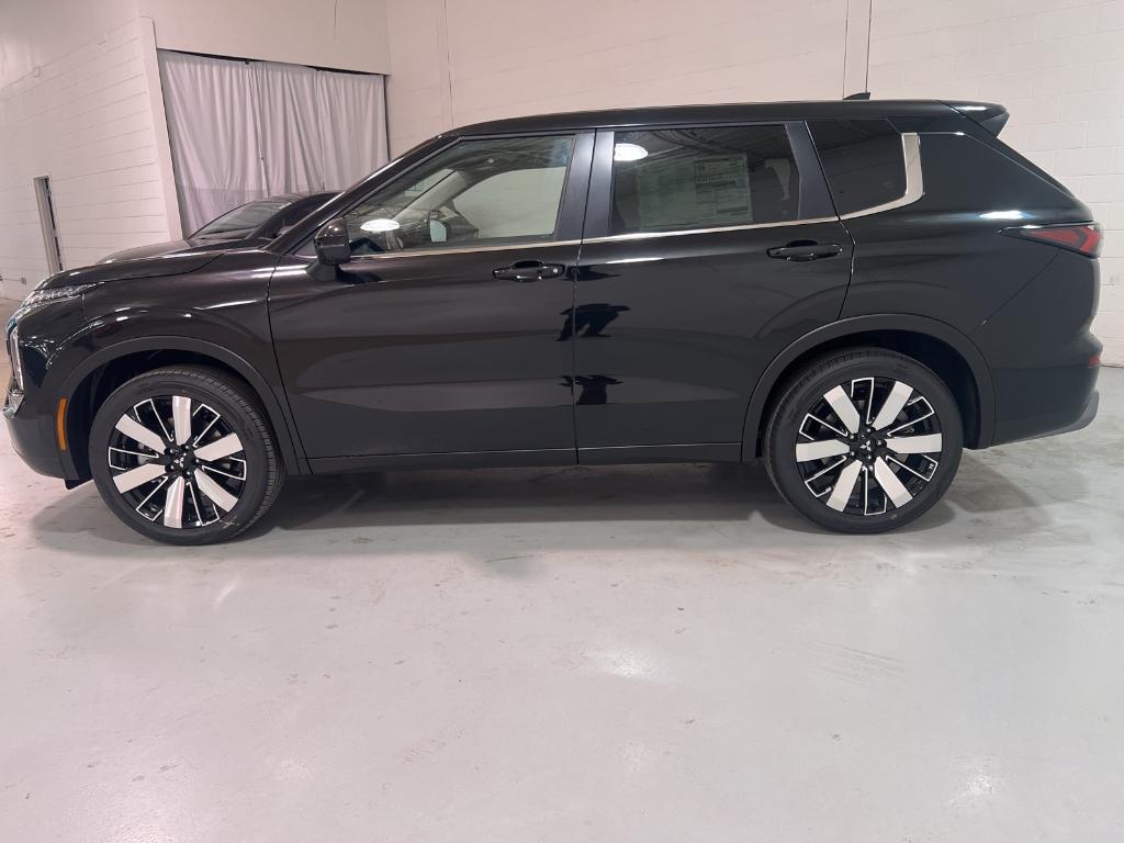 new 2025 Mitsubishi Outlander car, priced at $37,500