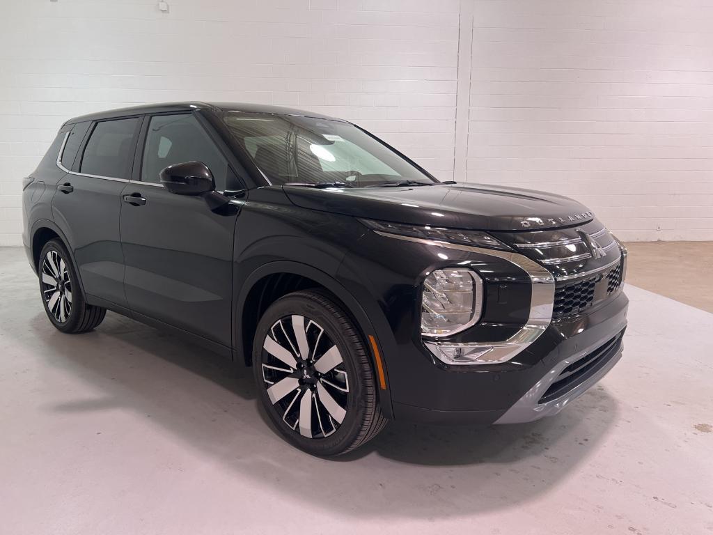 new 2025 Mitsubishi Outlander car, priced at $37,540