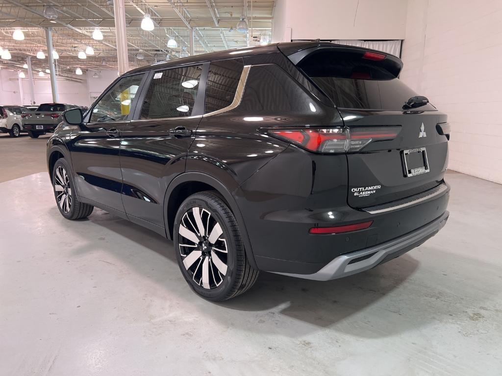 new 2025 Mitsubishi Outlander car, priced at $37,540