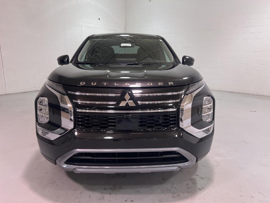 new 2025 Mitsubishi Outlander car, priced at $37,540