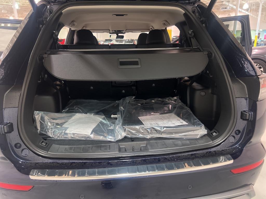 new 2025 Mitsubishi Outlander car, priced at $37,455