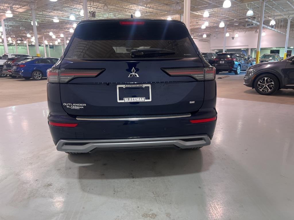 new 2025 Mitsubishi Outlander car, priced at $37,455