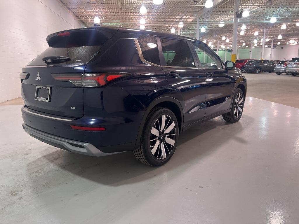 new 2025 Mitsubishi Outlander car, priced at $37,455