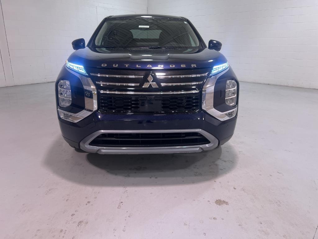 new 2025 Mitsubishi Outlander car, priced at $37,455