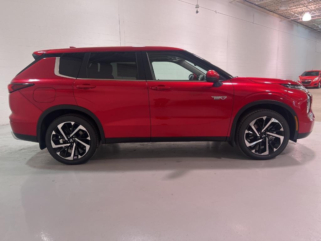 new 2025 Mitsubishi Outlander PHEV car, priced at $48,185
