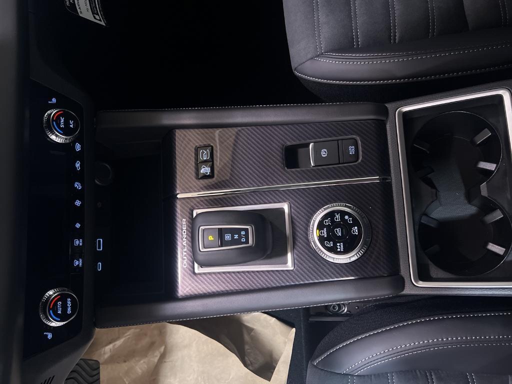 new 2025 Mitsubishi Outlander PHEV car, priced at $48,185