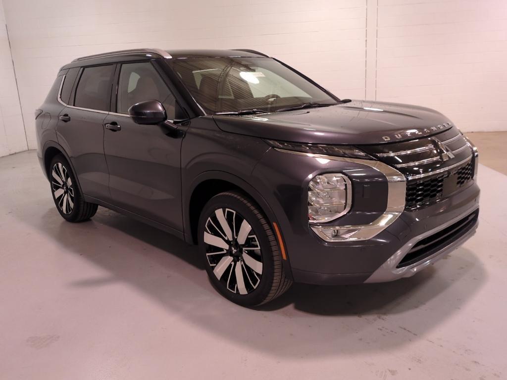 new 2025 Mitsubishi Outlander car, priced at $45,215