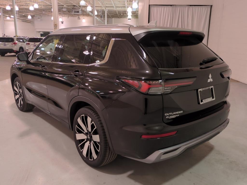 new 2025 Mitsubishi Outlander car, priced at $44,155