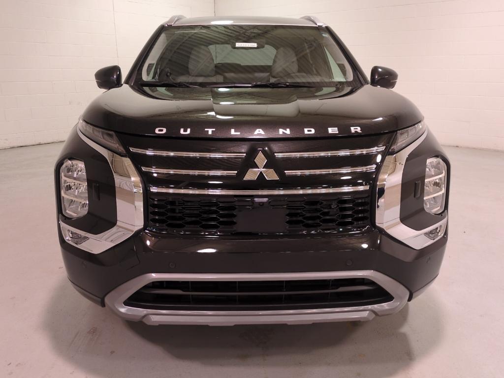 new 2025 Mitsubishi Outlander car, priced at $44,155