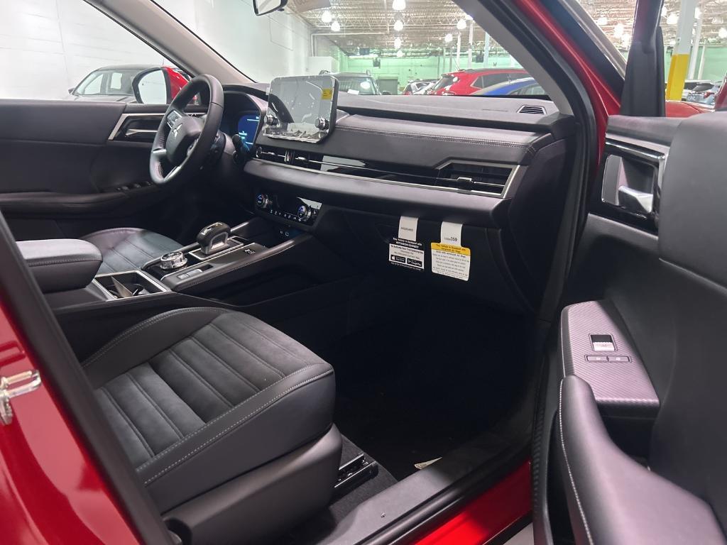 new 2025 Mitsubishi Outlander PHEV car, priced at $45,405