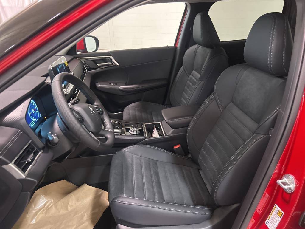 new 2025 Mitsubishi Outlander PHEV car, priced at $45,405