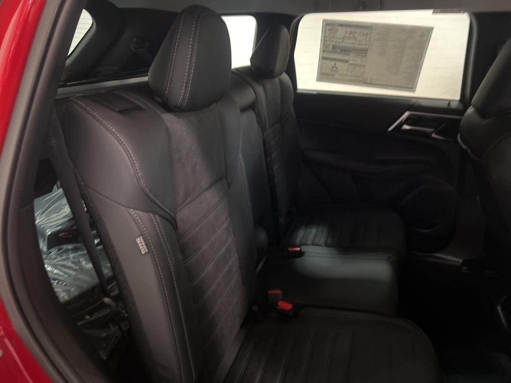 new 2025 Mitsubishi Outlander PHEV car, priced at $45,405