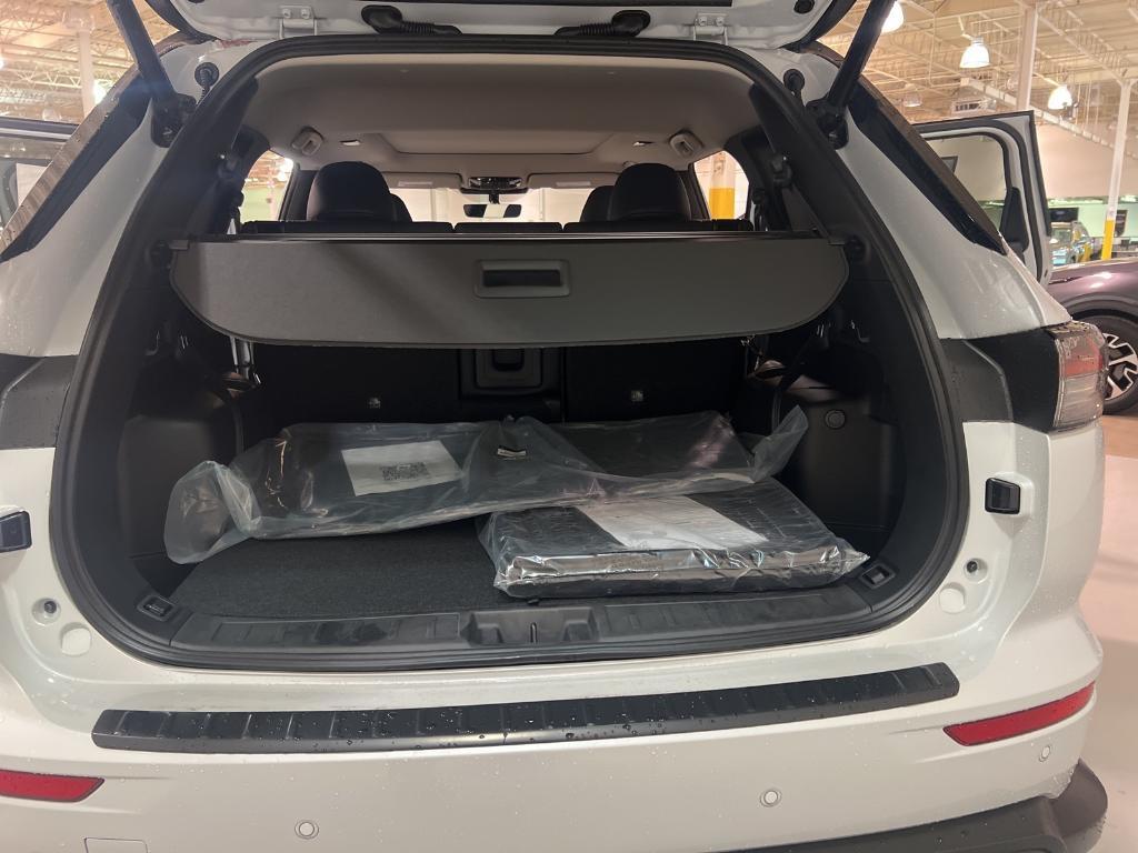 new 2025 Mitsubishi Outlander car, priced at $43,315