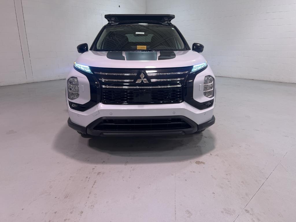 new 2025 Mitsubishi Outlander car, priced at $43,315