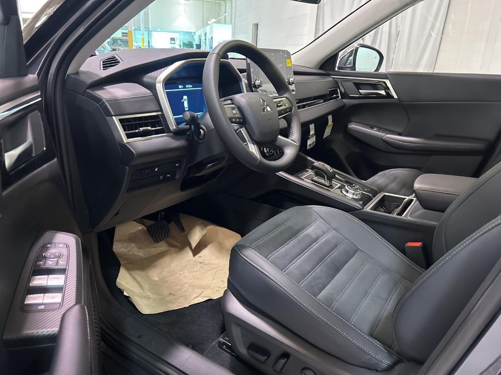 new 2025 Mitsubishi Outlander PHEV car, priced at $44,835