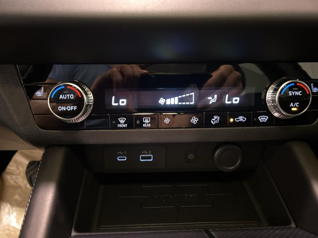 new 2025 Mitsubishi Outlander PHEV car, priced at $44,835
