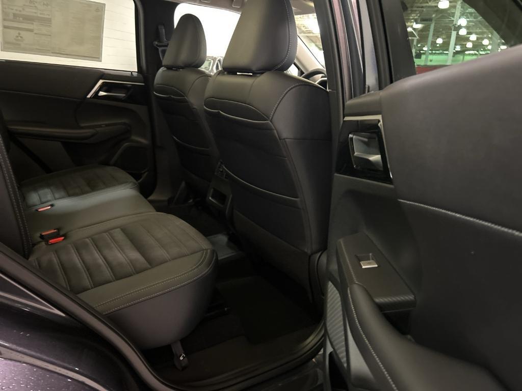 new 2025 Mitsubishi Outlander PHEV car, priced at $44,835