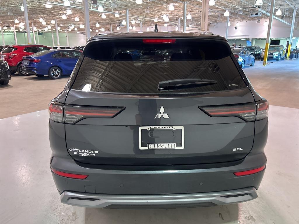 new 2025 Mitsubishi Outlander car, priced at $41,995