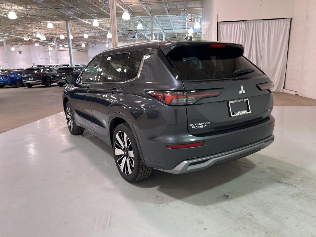 new 2025 Mitsubishi Outlander car, priced at $41,995