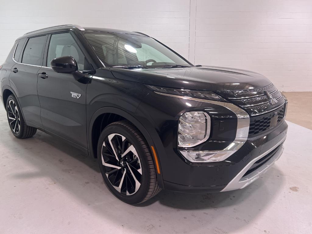 new 2025 Mitsubishi Outlander PHEV car, priced at $49,425