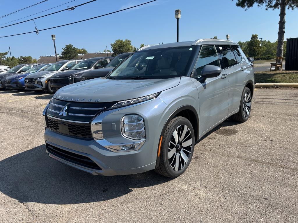 new 2025 Mitsubishi Outlander car, priced at $42,500