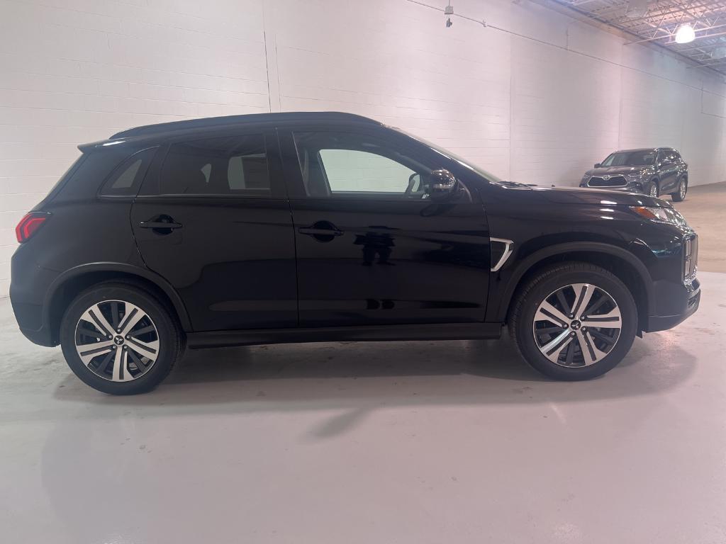 new 2025 Mitsubishi Outlander Sport car, priced at $31,225