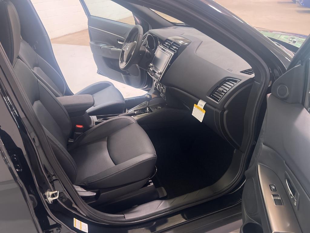 new 2025 Mitsubishi Outlander Sport car, priced at $31,225