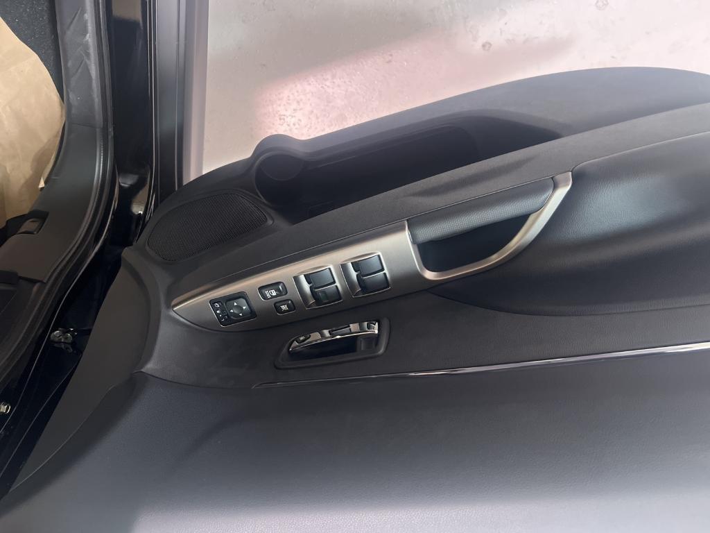 new 2025 Mitsubishi Outlander Sport car, priced at $31,225