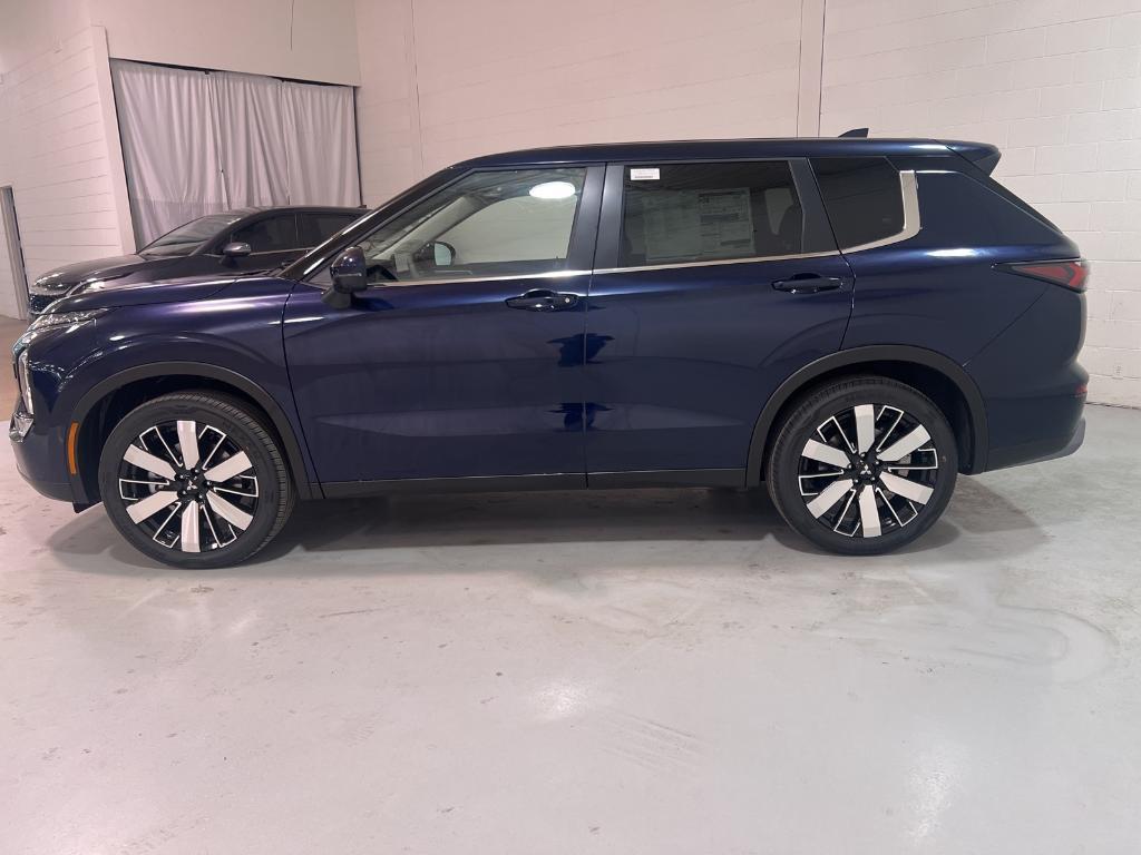 new 2025 Mitsubishi Outlander car, priced at $37,555