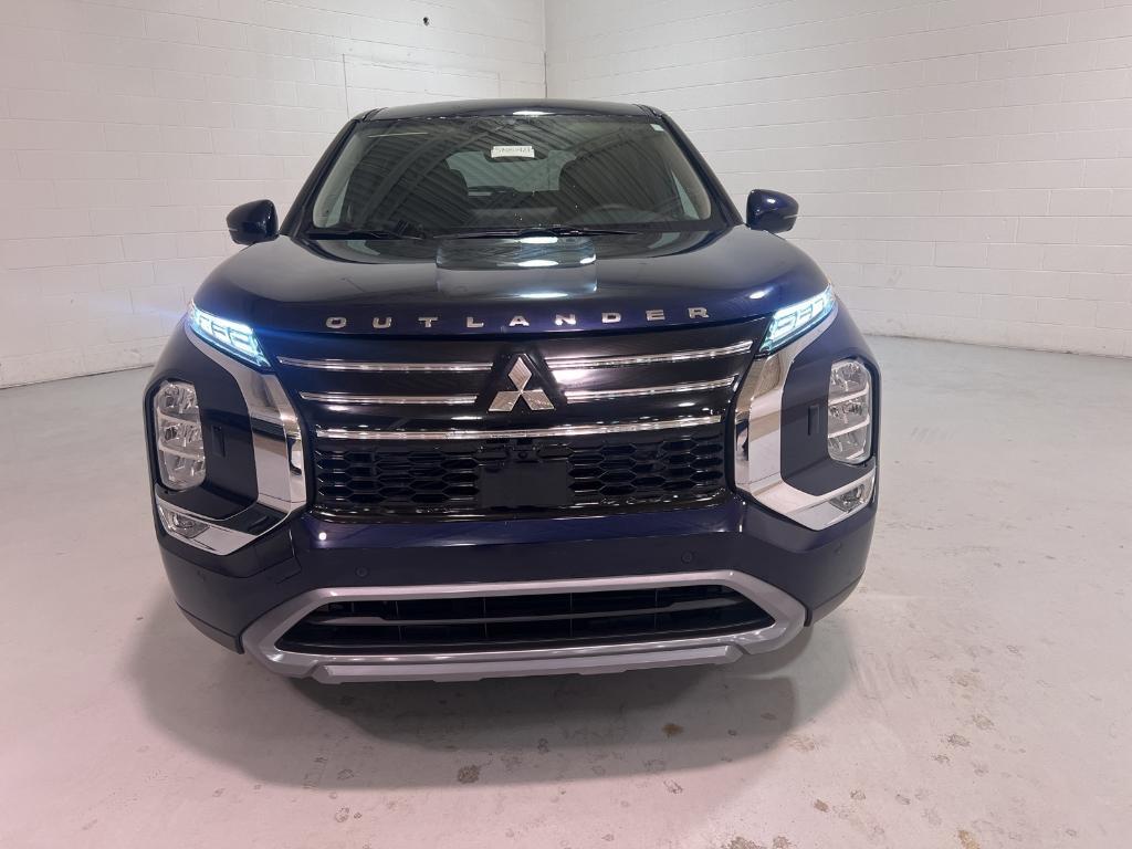 new 2025 Mitsubishi Outlander car, priced at $37,555