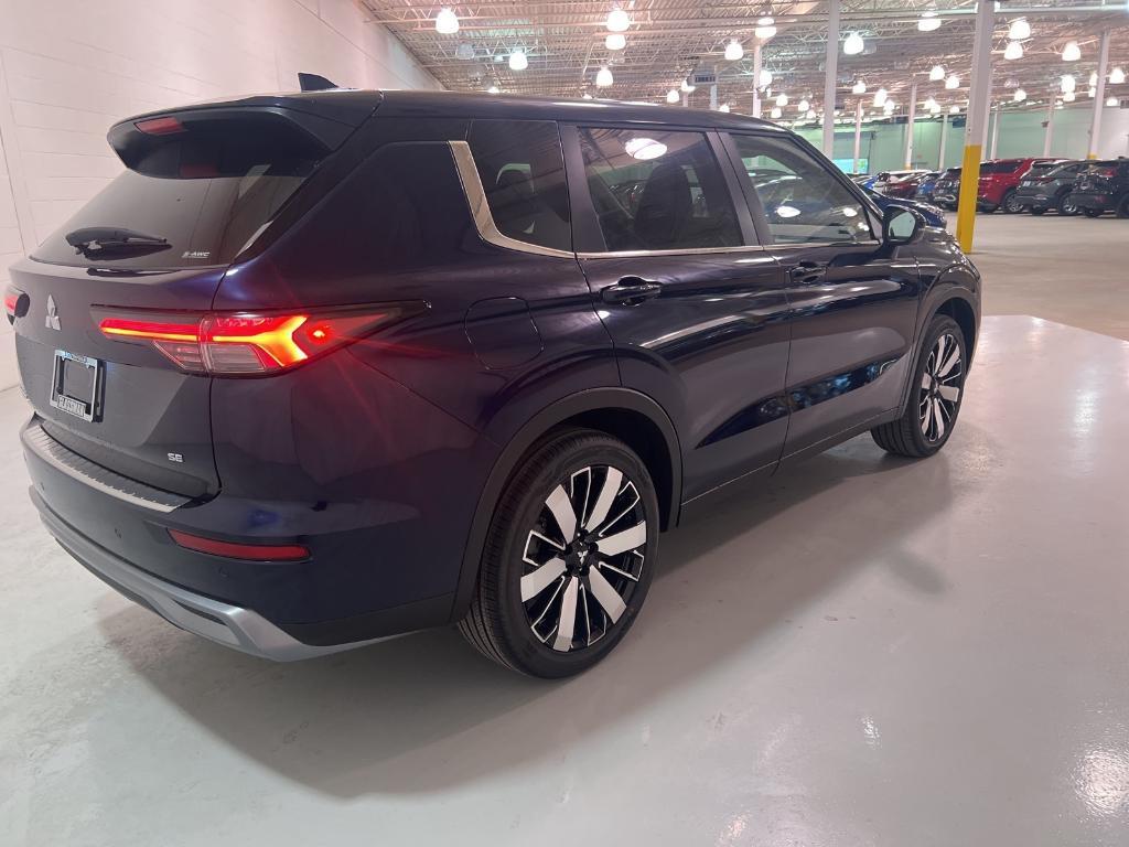 new 2025 Mitsubishi Outlander car, priced at $37,555