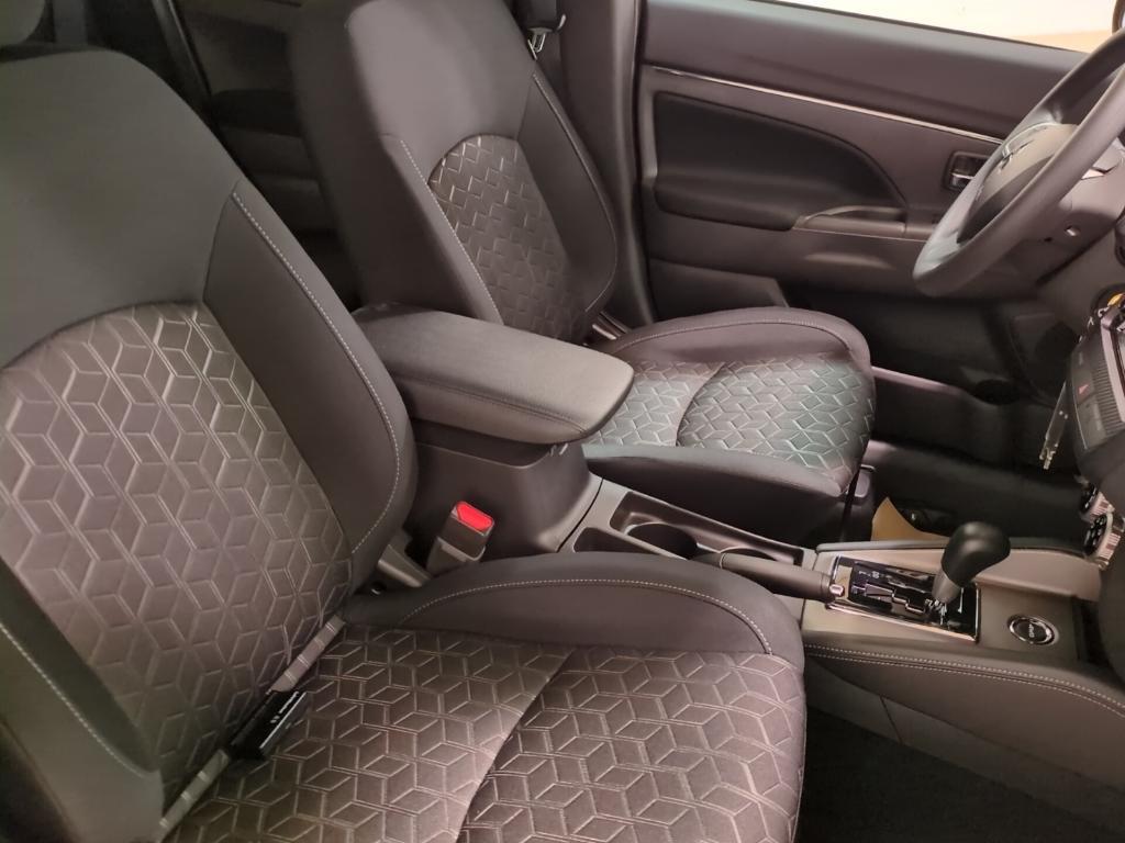 new 2025 Mitsubishi Outlander Sport car, priced at $28,692