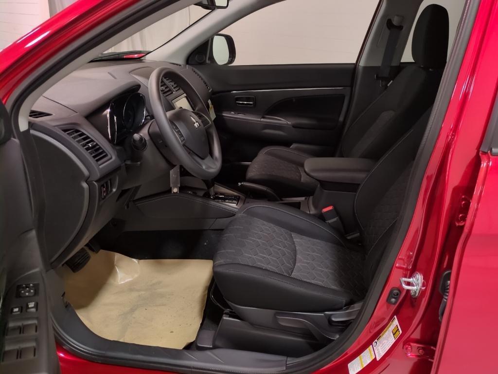 new 2025 Mitsubishi Outlander Sport car, priced at $28,692