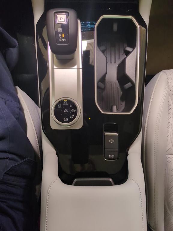 new 2025 Mitsubishi Outlander car, priced at $44,155