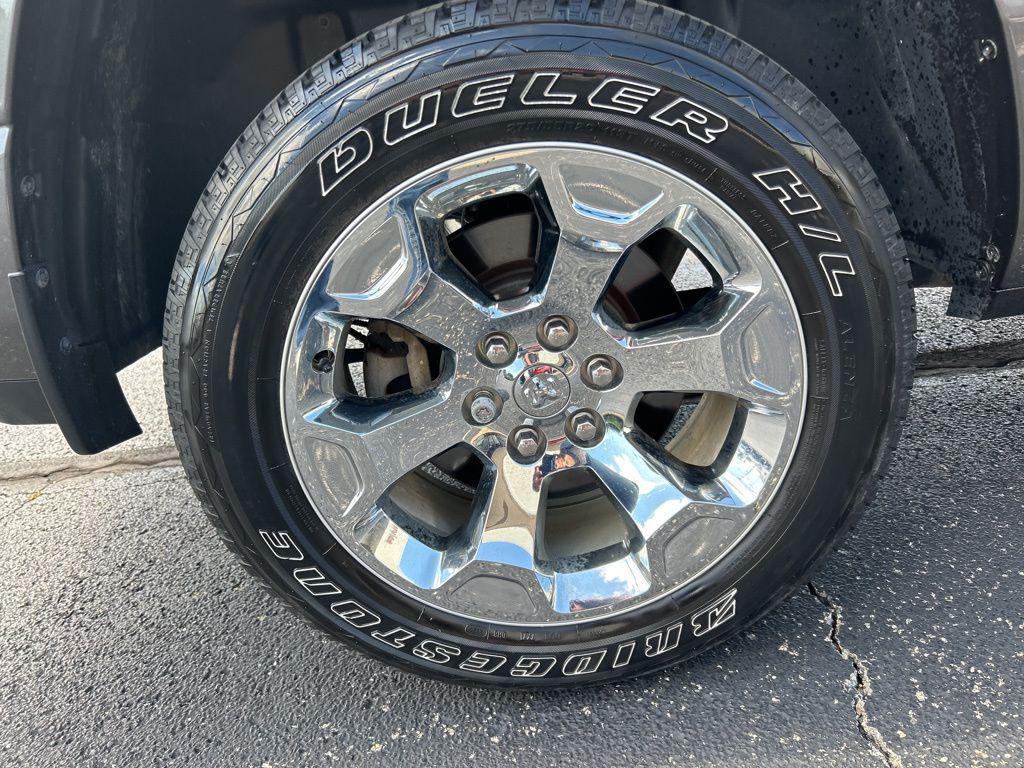 used 2022 Ram 1500 car, priced at $33,619
