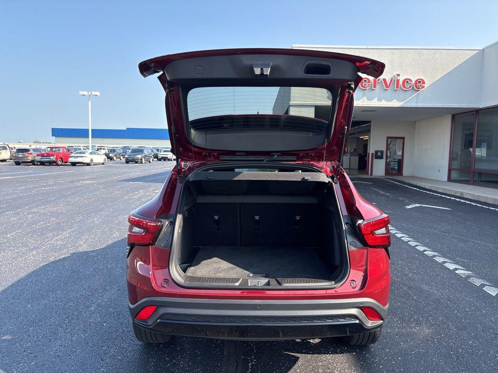 used 2025 Chevrolet Trax car, priced at $22,608